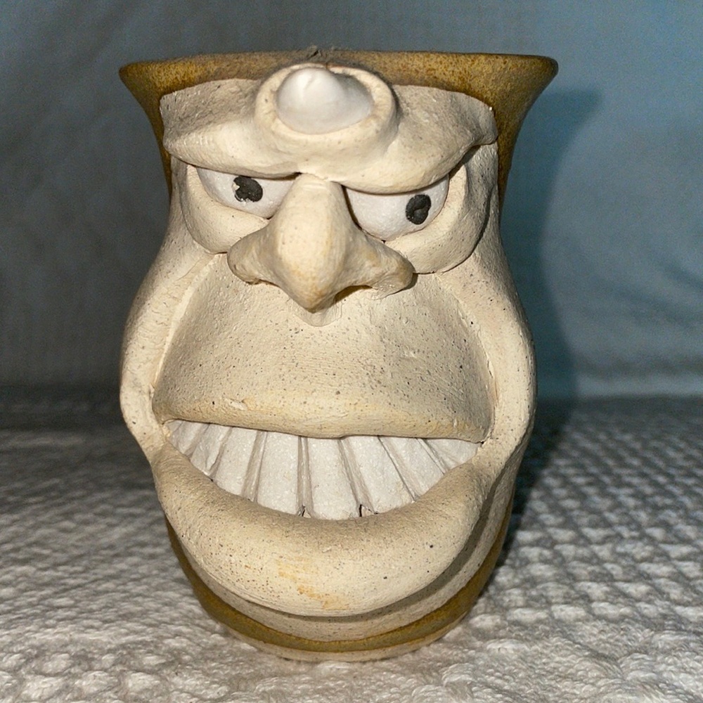 NWOT Signed American Handcrafted pottery mug